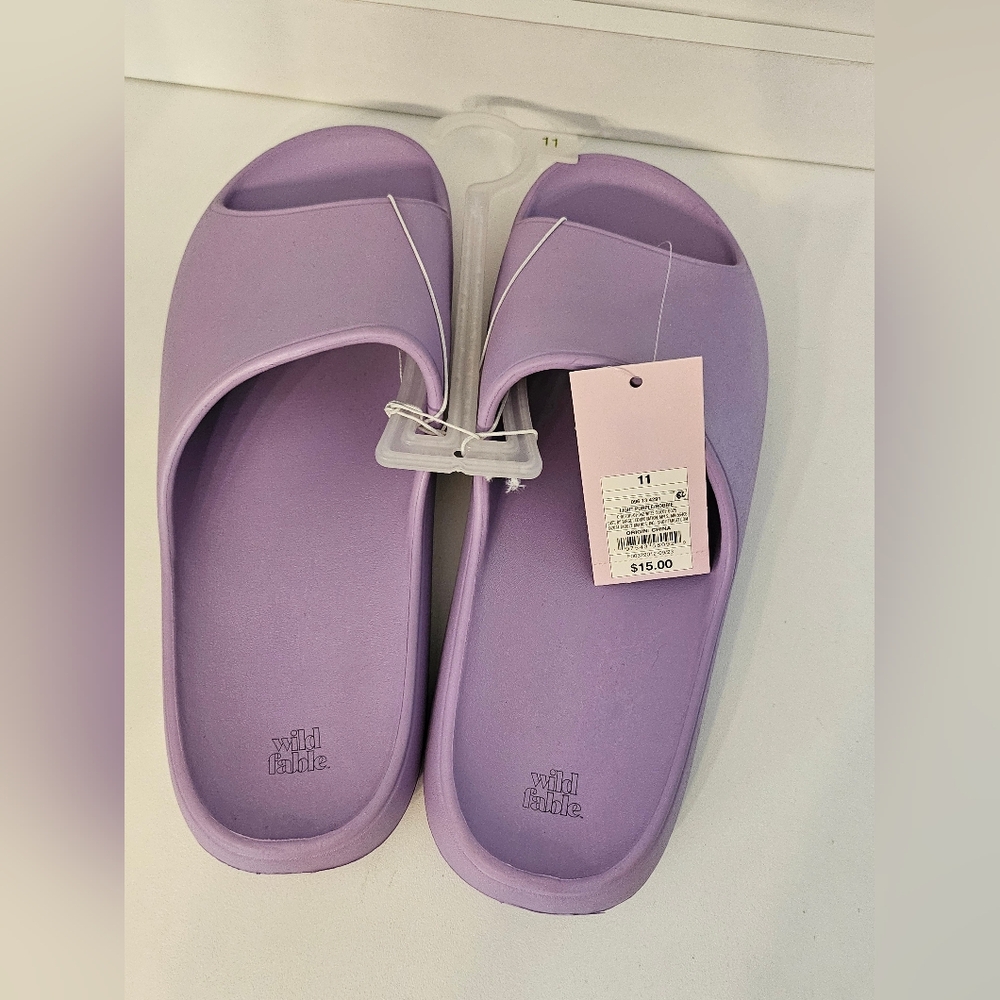 NWT Wild Fable Women's Purple Slide Sandals size 11